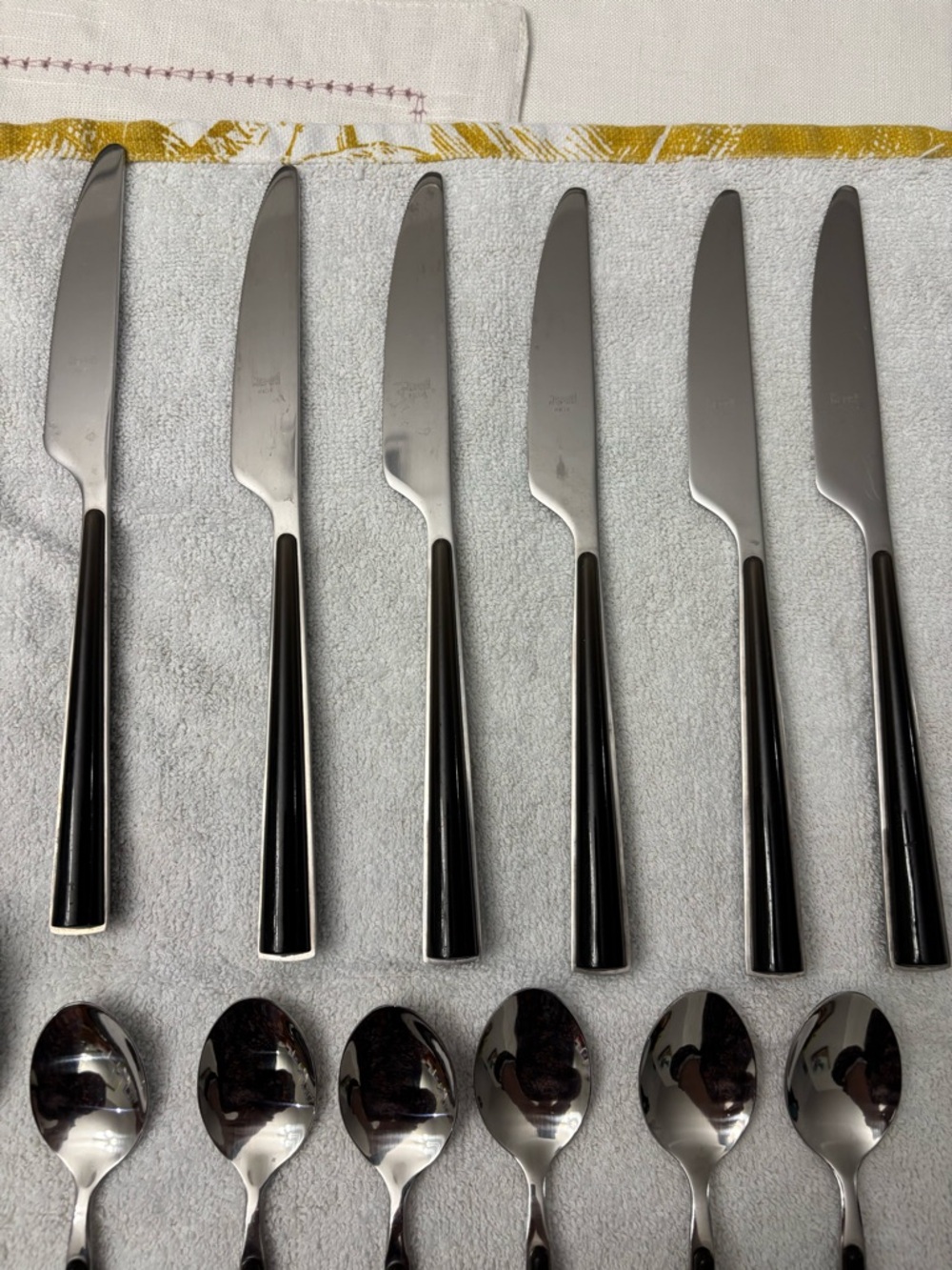 Mepra  24pc Flatware Set Blackish/Brown Resin Italian 18/10 Stainless Steel - Picture 6 of 15